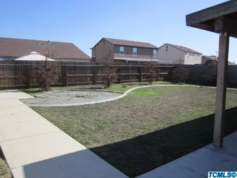 236 S Sol Ct, Visalia, CA 93292 photo 7