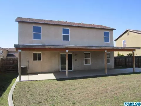 236 S Sol Ct, Visalia, CA 93292 photo 3