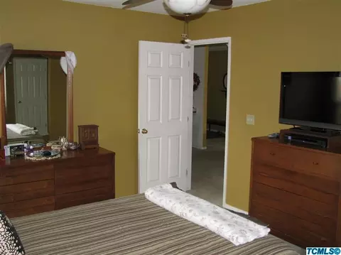 4103 E Hillcrest Ave, Visalia, CA 93292 photo 14