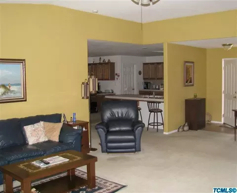 4103 E Hillcrest Ave, Visalia, CA 93292 photo 7