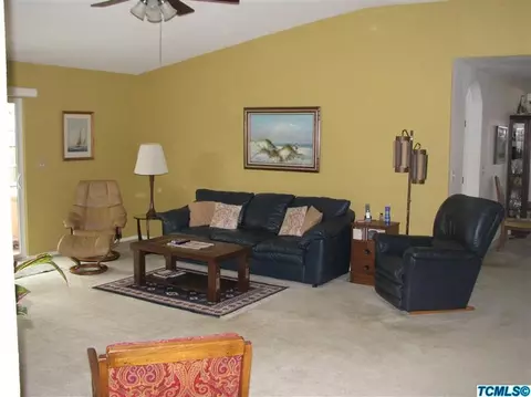 4103 E Hillcrest Ave, Visalia, CA 93292 photo 6