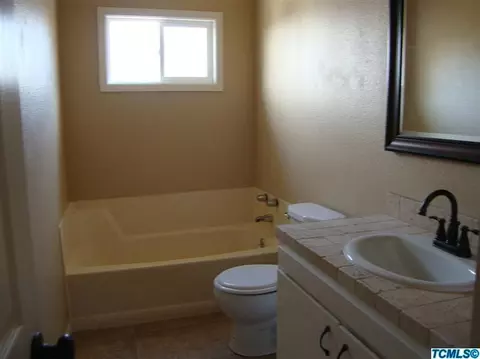1378 Holste Ave, Pixley, CA 93256 photo 6