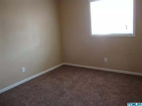 1378 Holste Ave, Pixley, CA 93256 photo 7