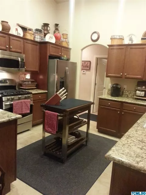 4024 E Vassar Ct, Visalia, CA 93292 photo 7