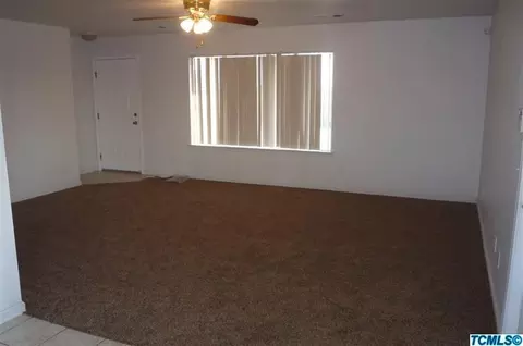 260 E Stanford Ave, Pixley, CA 93256 photo 3
