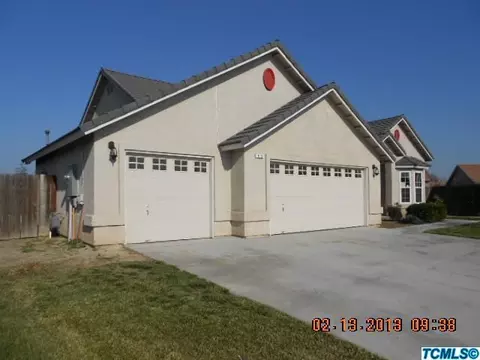 819 S Mckenna Ave, Kerman, CA 93630 photo 3
