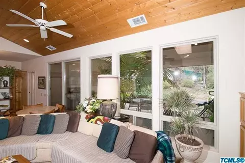 43672 Skyline Dr, Three Rivers, CA 93271 photo 4