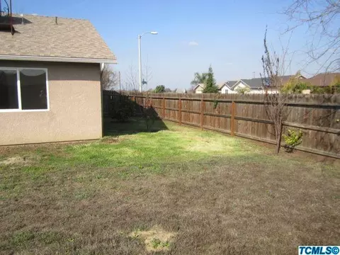311 E Robin Ave, Visalia, CA 93291 photo 16