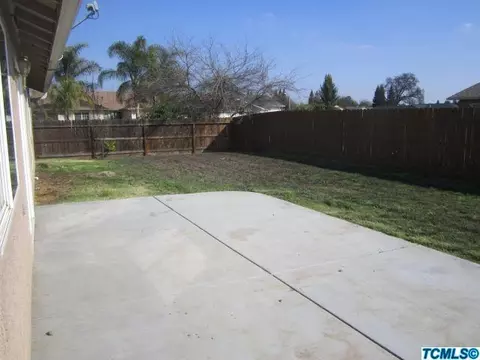311 E Robin Ave, Visalia, CA 93291 photo 17