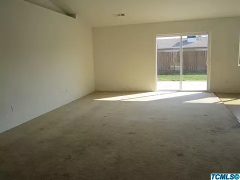 311 E Robin Ave, Visalia, CA 93291 photo 12