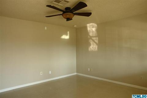 1971 E Park Way, Dinuba, CA 93618 photo 2