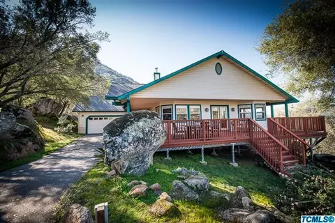 45220 Hammond Dr, Three Rivers, CA 93271 photo 1