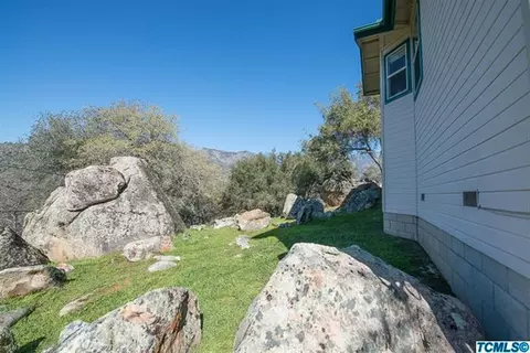 45220 Hammond Dr, Three Rivers, CA 93271 photo 27