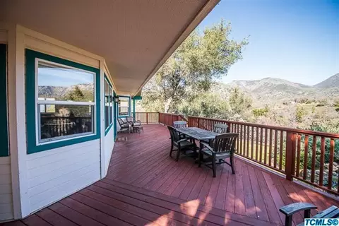 45220 Hammond Dr, Three Rivers, CA 93271 photo 5
