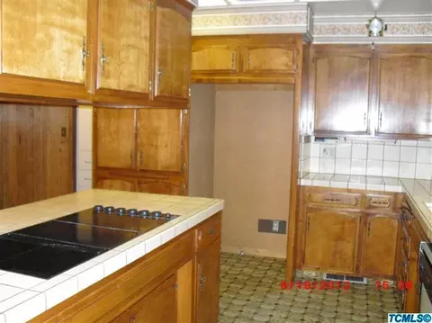 167 E Gannon Dr, Tulare, CA 93274 photo 4