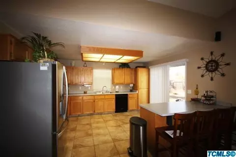 622 Birdsong Ct, Exeter, CA 93221 photo 7