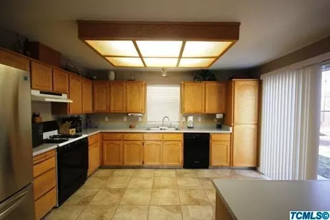 622 Birdsong Ct, Exeter, CA 93221 photo 9