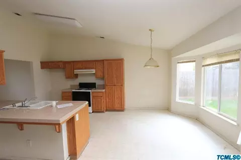 415 Tucker Ave, Sanger, CA 93657 photo 5