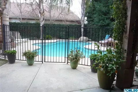 1639 E Victor Ave, Visalia, CA 93292 photo 11