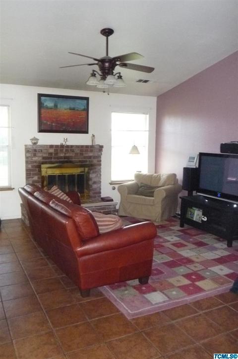420 Katelyn Ct, Exeter, CA 93221 photo 2