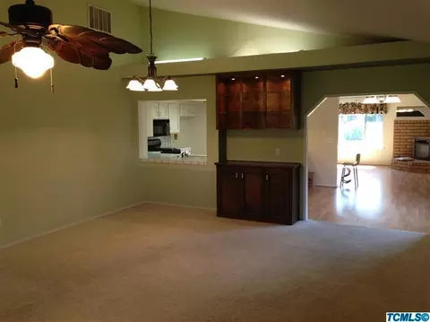4014 W Iris Ave, Visalia, CA 93277 photo 5