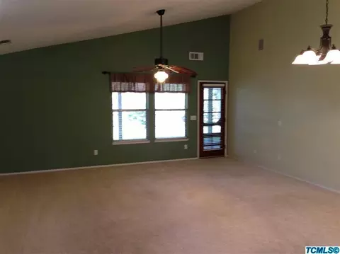 4014 W Iris Ave, Visalia, CA 93277 photo 6