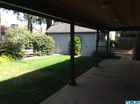 4014 W Iris Ave, Visalia, CA 93277 photo 13