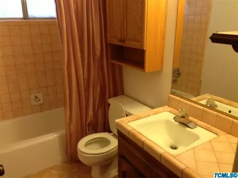 4014 W Iris Ave, Visalia, CA 93277 photo 9