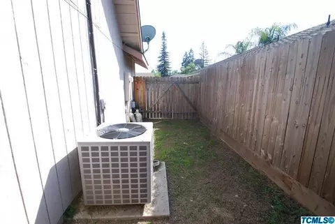 3024 E Grove Ave, Visalia, CA 93292 photo 23