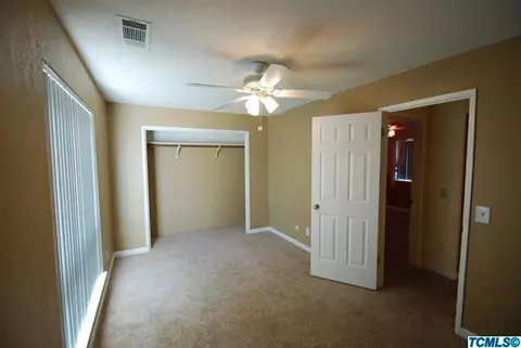 3024 E Grove Ave, Visalia, CA 93292 photo 8