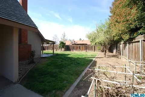 3024 E Grove Ave, Visalia, CA 93292 photo 22