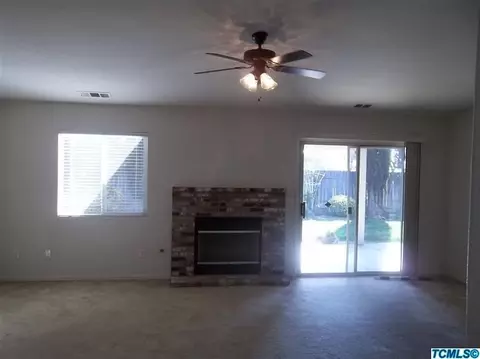307 Patricia Ave, Exeter, CA 93221 photo 3