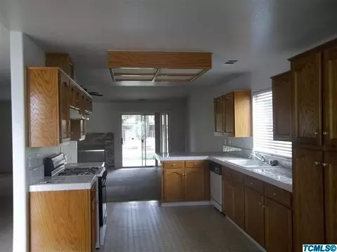 307 Patricia Ave, Exeter, CA 93221 photo 4