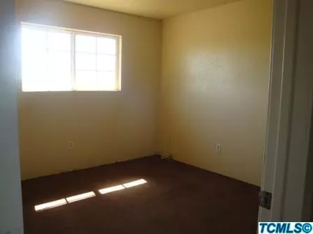 18327 Jackson Ave, Lemoore, CA 93245 photo 6