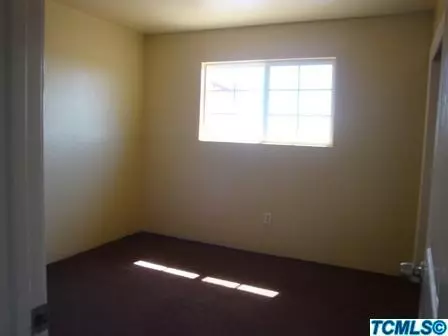 18327 Jackson Ave, Lemoore, CA 93245 photo 5