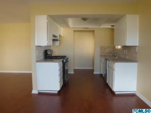 18327 Jackson Ave, Lemoore, CA 93245 photo 2