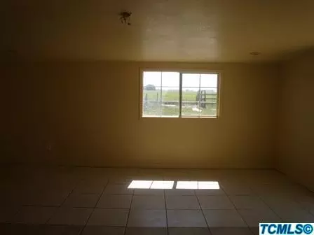 18327 Jackson Ave, Lemoore, CA 93245 photo 4