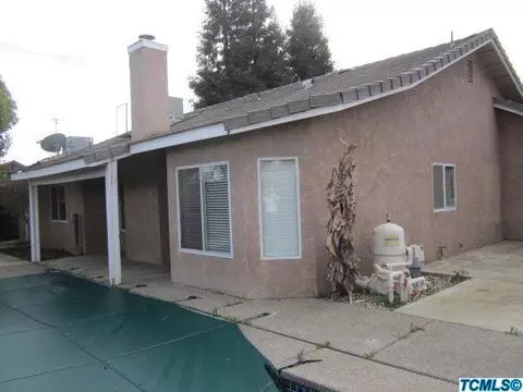 320 S Summit Dr, Visalia, CA 93292 photo 5