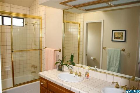 2523 E Hillcrest Ct, Visalia, CA 93292 photo 24
