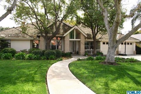 2523 E Hillcrest Ct, Visalia, CA 93292 photo 1