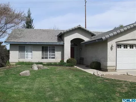 524 E Conway Ct, Visalia, CA 93292 photo 4