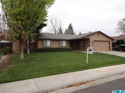 593 Vine, Exeter, CA 93221 photo 3
