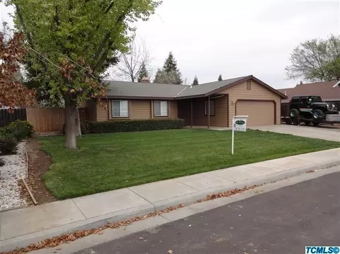 593 Vine, Exeter, CA 93221 photo 4