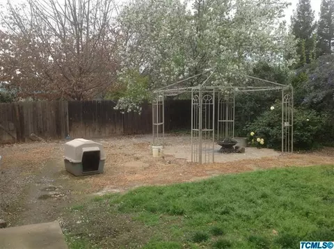 593 Vine, Exeter, CA 93221 photo 16