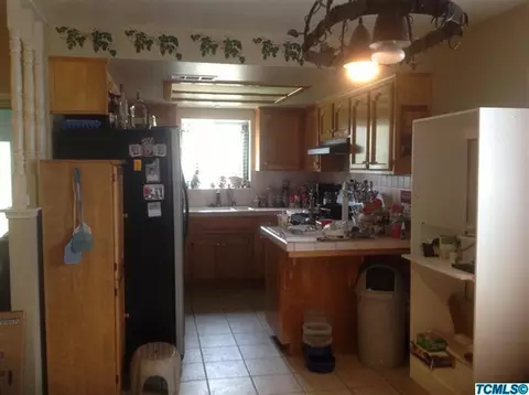 593 Vine, Exeter, CA 93221 photo 17