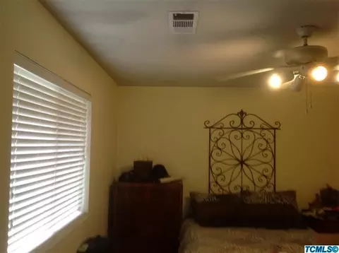 593 Vine, Exeter, CA 93221 photo 23