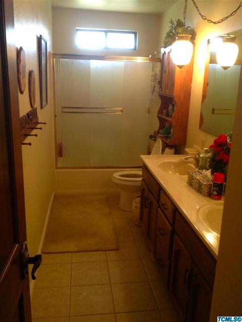 12689 12th Ave, Hanford, CA 93230 photo 6