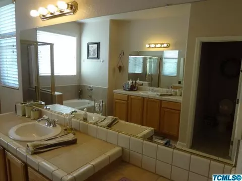 3710 E Cambridge Ct, Visalia, CA 93292 photo 14