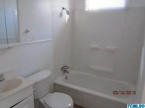 1906 N Giddings St, Visalia, CA 93291 photo 7