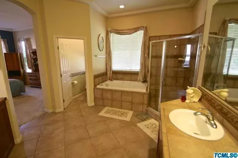 2216 N Mendonca Ct, Visalia, CA 93291 photo 20